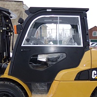 Металлическая кабина на погрузчик Caterpillar DP50CNT(низкопрофильный)